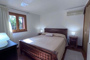 2 bedrooms, iron/ironing board, free WiFi