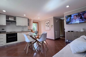 Fridge, microwave, oven, stovetop - Villa Romy with pool and garden - My Rental Homes (Castellammare Del Golfo)