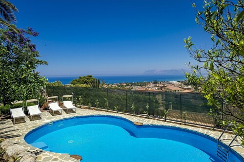 Villa Jamie with swimming pool - My Rental Homes