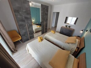 Appartamento, 3 camere da letto, aria condizionata, lato spiaggia | Ferro/asse da stiro