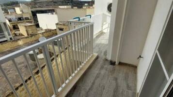 Apartment, 3 Schlafzimmer, Klimaanlage, am Strand | Bügeleisen/Bügelbrett