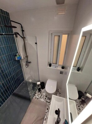 Appartamento, 3 camere da letto, aria condizionata, lato spiaggia | Bagno