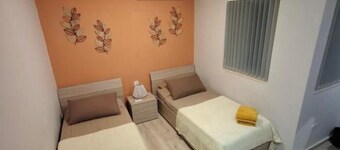 Modern 3BR Apt With Large Balcony