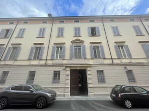 Exterior - Ganaceto100 - Blu apartment in Modena city center palace- MW Collection (Modena)