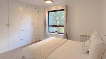 3 Schlafzimmer, Bügeleisen/Bügelbrett, WLAN, Bettwäsche