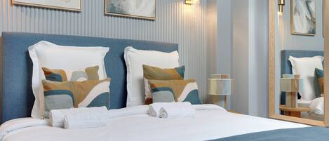 Studio Signature | Fer et planche à repasser, Wi-Fi gratuit