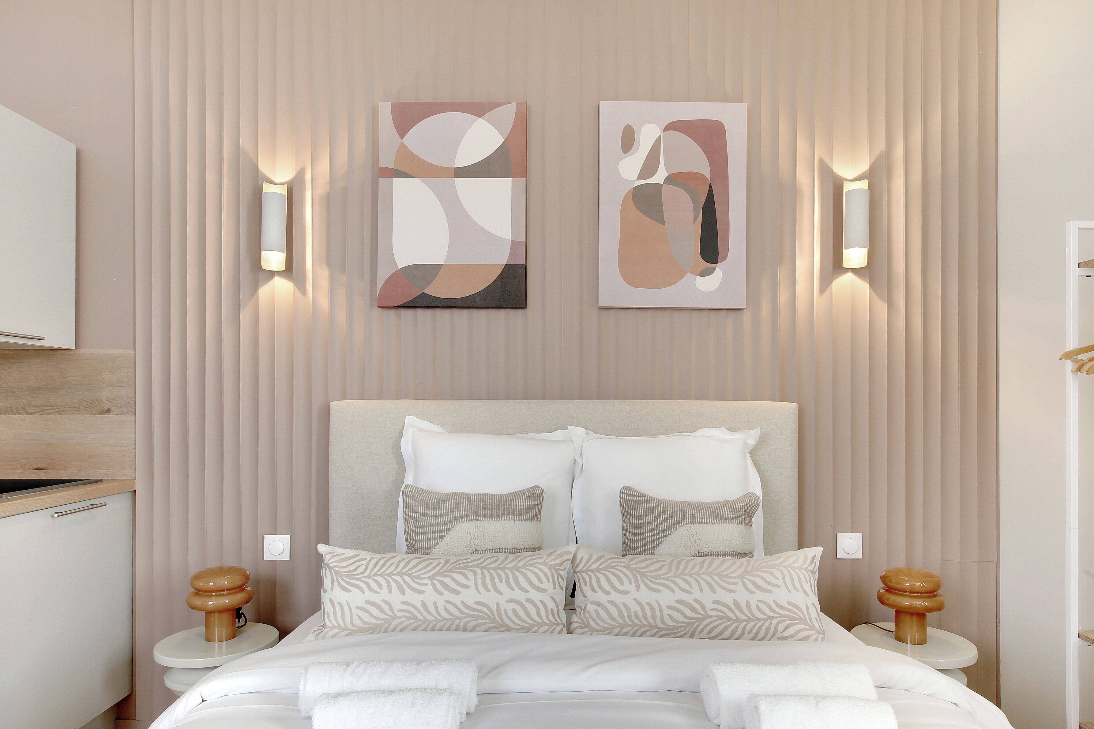 ดีไซน์สตูดิโอ | เตารีด/โต๊ะรีดผ้า, Wi-Fi ฟรี