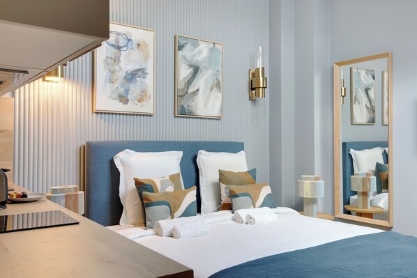 Estudio Prestigio | Tabla de planchar con plancha y wifi gratis