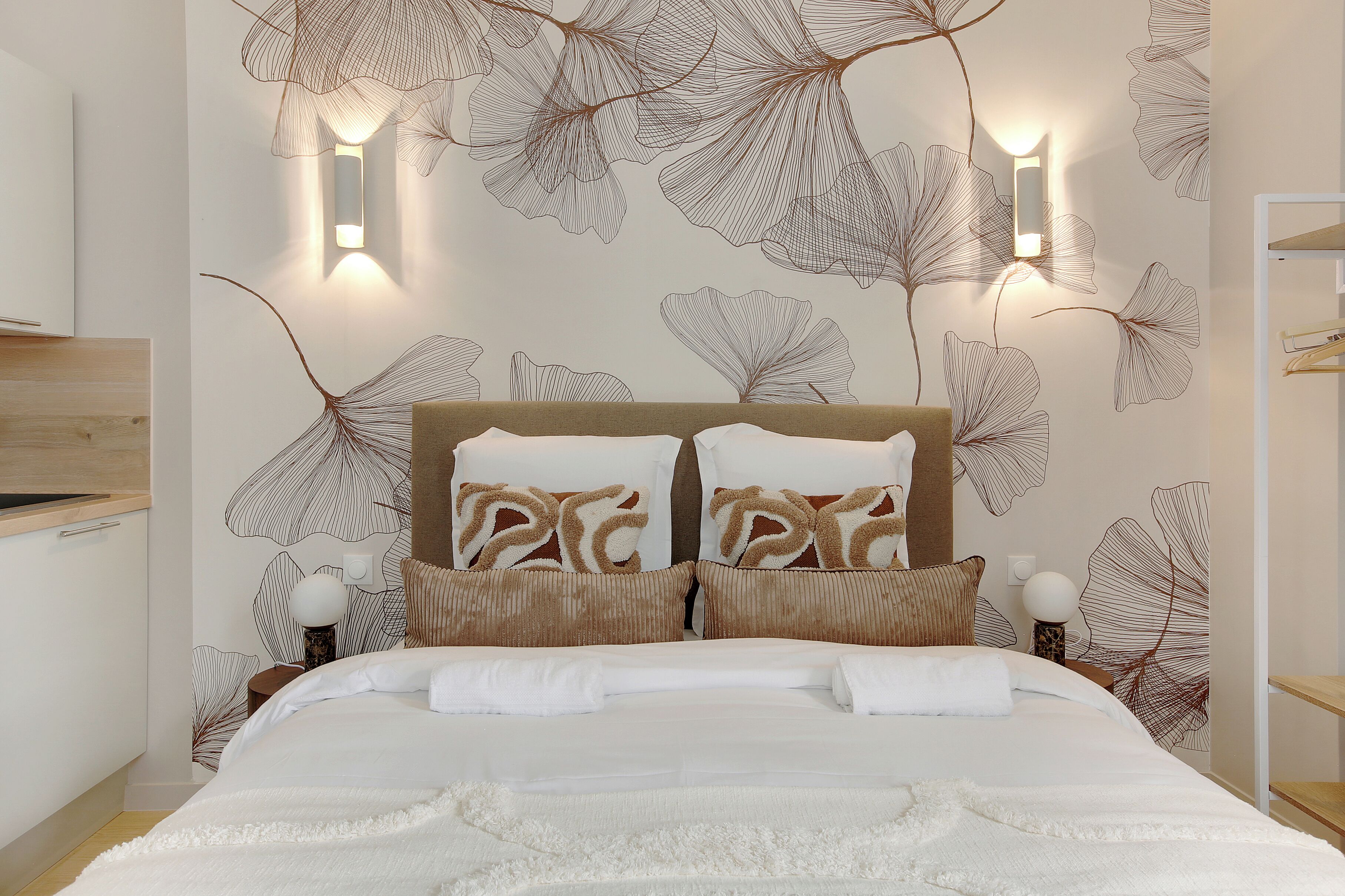 ลักซ์ชัวรี่สตูดิโอ | เตารีด/โต๊ะรีดผ้า, Wi-Fi ฟรี