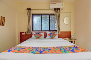 Deluxe Room | Egyptian cotton sheets, premium bedding, in-room safe, free WiFi