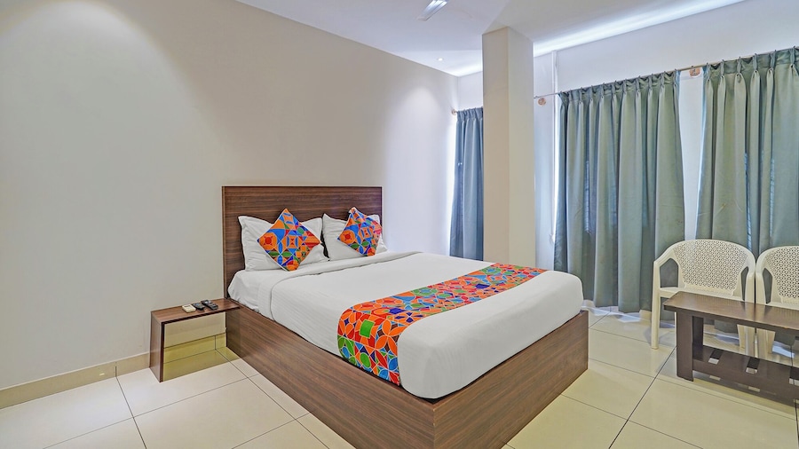 Fabexpress Urban Inn