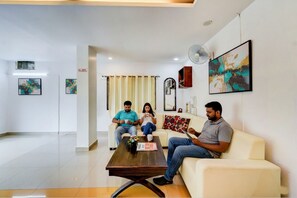 Khu tiếp khách ở sảnh