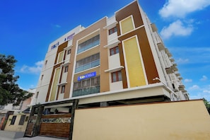 Exterior - Fabhotel Thillai Residency (Chennai)