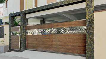 Overnatningsstedets indgangsparti