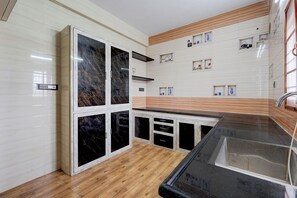 28-inch LCD TV with cable channels - Fabhotel Thillai Residency (Chennai)