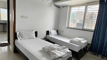 Sengetøy i egyptisk bomull, sengetøy av topp kvalitet og safe på rommet