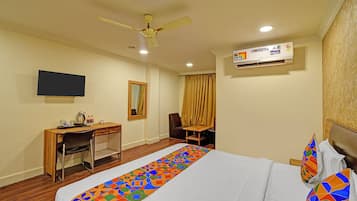 Premium Room | Egyptian cotton sheets, premium bedding, in-room safe, free WiFi