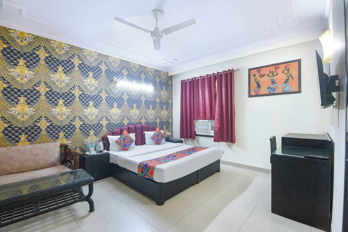 Premium Room | Egyptian cotton sheets, premium bedding, in-room safe, free WiFi