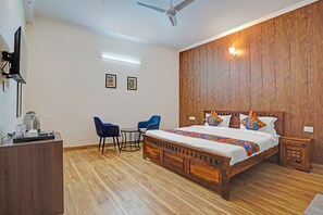 Habitación Premium | Sábanas de algodón egipcio, ropa de cama de alta calidad, caja fuerte