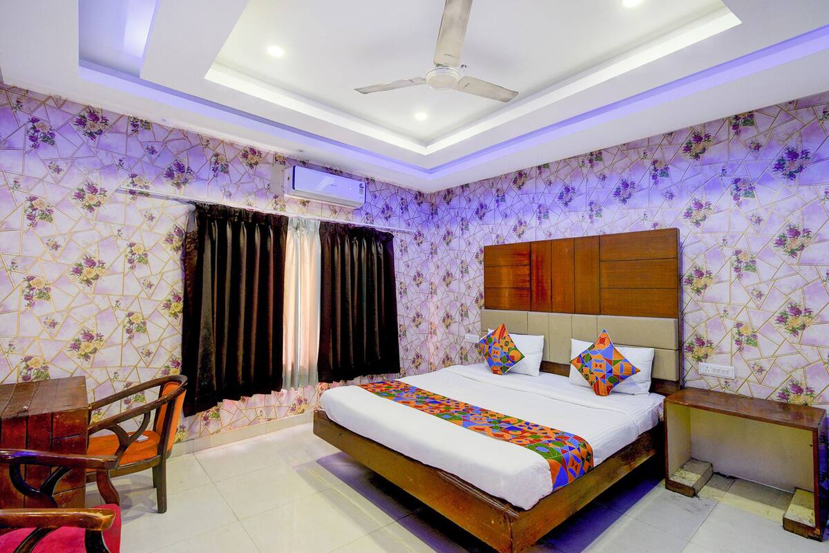 Deluxe Room | Egyptian cotton sheets, premium bedding, in-room safe, free WiFi