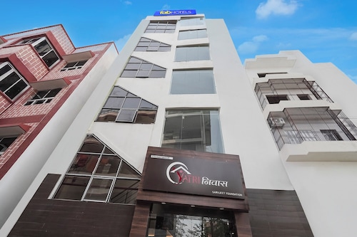Fabhotel Yatri Nivas