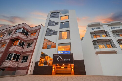 Fabhotel Yatri Nivas