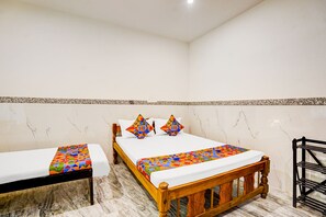 Egyptian cotton sheets, premium bedding, in-room safe, free WiFi - Via Sunshine Beach Resort (Arambol)