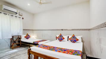 Lakens van Egyptisch katoen, luxe beddengoed, een kluis op de kamer