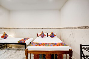 Egyptian cotton sheets, premium bedding, in-room safe, free WiFi