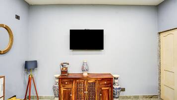 28-inch LCD TV with cable channels