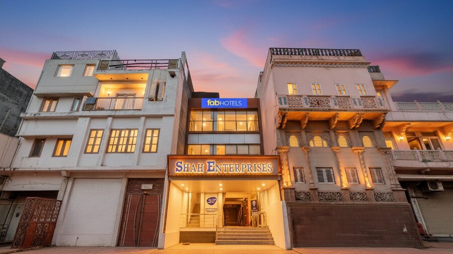 Fabhotel Shivkashi Inn