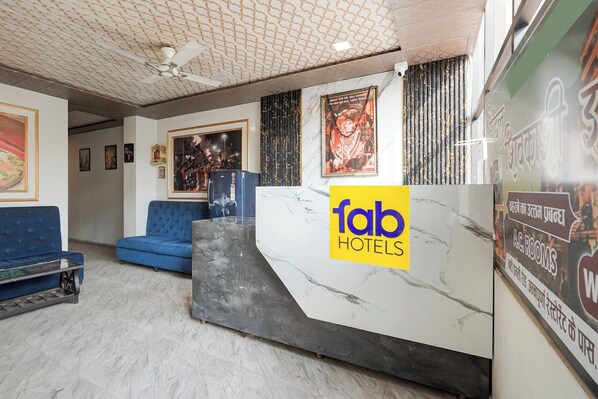 Reception - Fabhotel Shivkashi Inn (Varanasi)