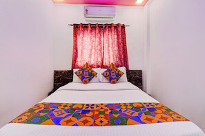 Egyptian cotton sheets, premium bedding, in-room safe, free WiFi - Fabhotel Devi Residency Wakad (Paud)