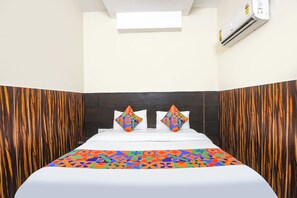 Habitación Deluxe | Sábanas de algodón egipcio, ropa de cama de alta calidad, caja fuerte