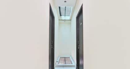 Fabhotel Jp International