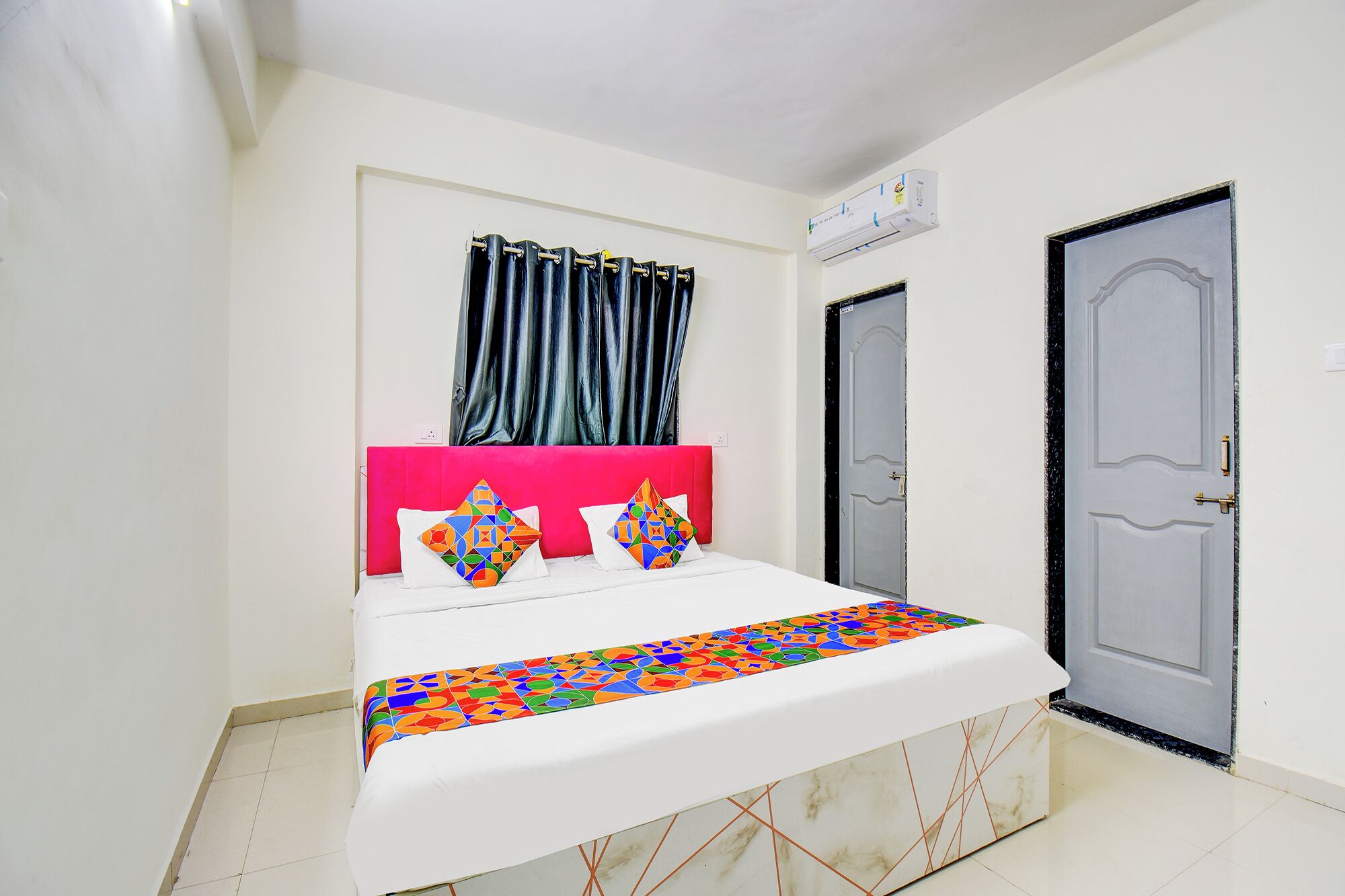 Deluxe Room | Egyptian cotton sheets, premium bedding, in-room safe, free WiFi