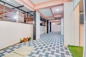 موقف سيارات