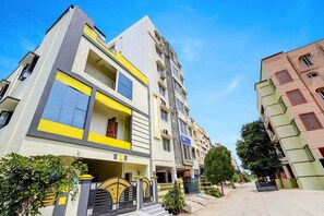 Exterior - Fabhotel Ak Elite Luxury Homestay (Tirupati)