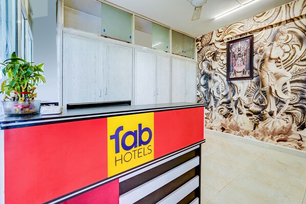 Reception - Fabhotel Ak Elite Luxury Homestay (Tirupati)