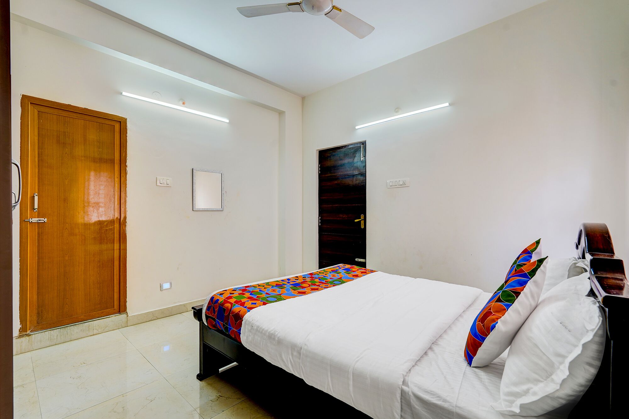 Egyptian cotton sheets, premium bedding, in-room safe, free WiFi