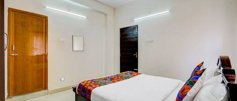 Egyptian cotton sheets, premium bedding, in-room safe, free WiFi