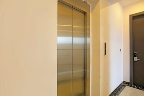 Elevator