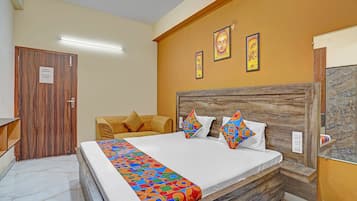 Deluxe Room | Egyptian cotton sheets, premium bedding, in-room safe, free WiFi