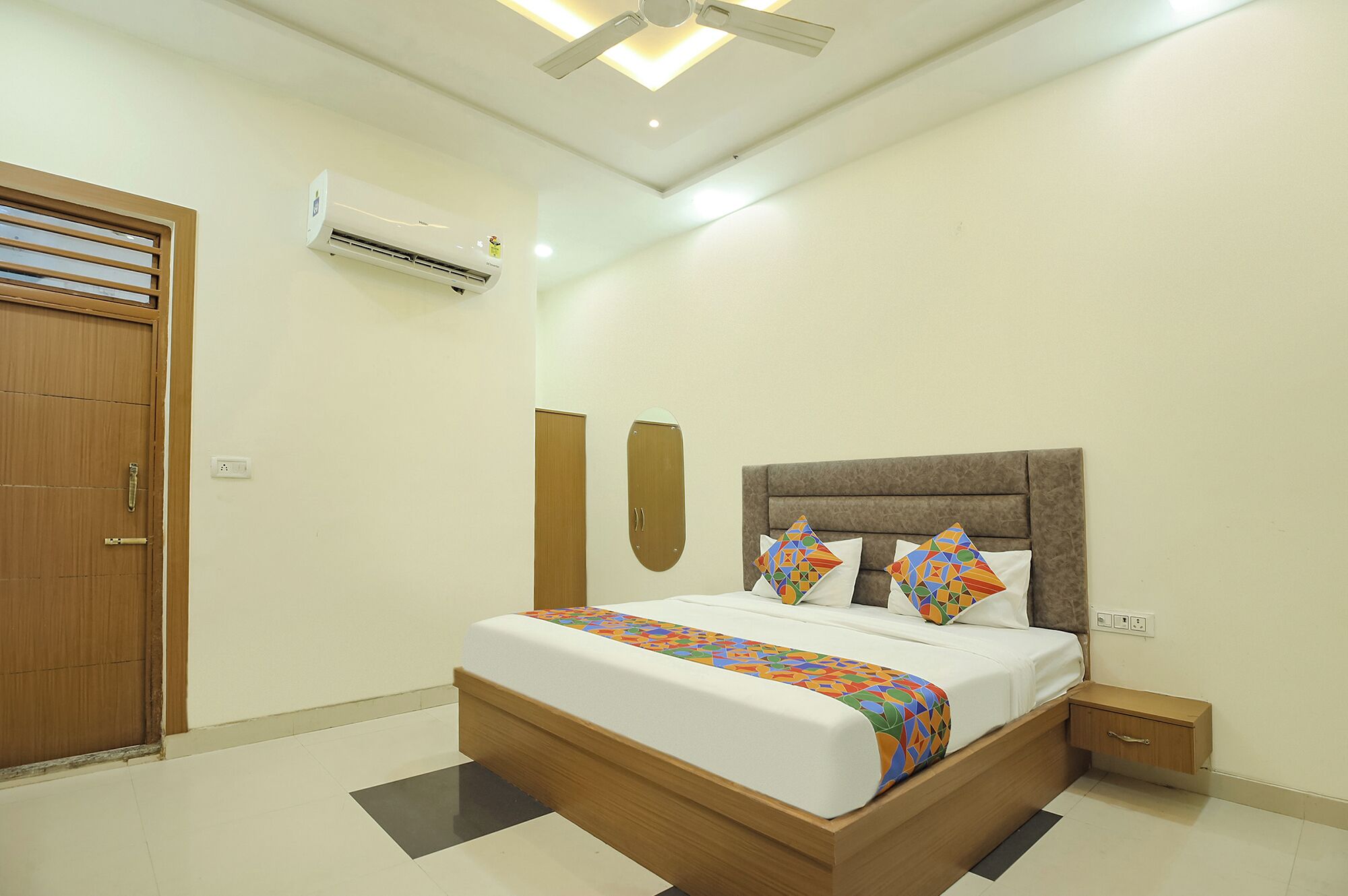 Deluxe Room | Egyptian cotton sheets, premium bedding, in-room safe, free WiFi