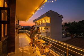 Balcony - Fabhotel Connect Stays (Gurugram)