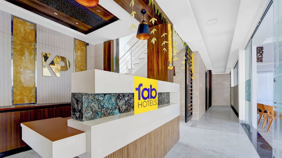 Fabhotel Kayal Plaza
