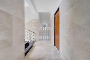 Lobby - Fabhotel Kayal Plaza (Coimbatore)