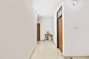 Lobby - Fabhotel Raas Inn (Lucknow)