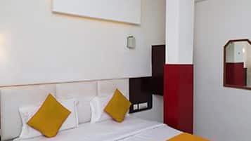 Egyptian cotton sheets, premium bedding, in-room safe, free WiFi