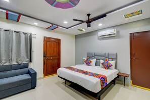 Premium Room | Egyptian cotton sheets, premium bedding, in-room safe, free WiFi